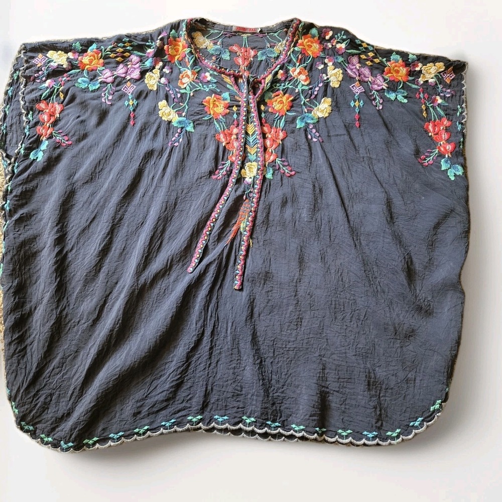 Johnny Was Womens M EMBROIDERED Tunic Poncho Top Blouse Navy Floral Boho Hippie